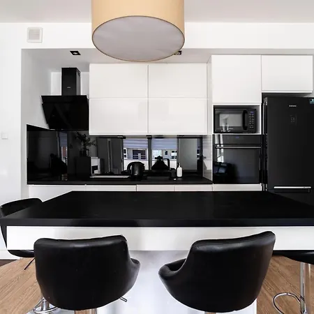 Black&white Apartment *